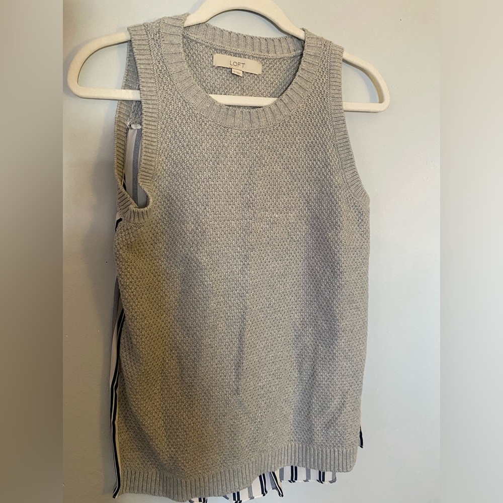 LOFT Gray Sleeveless Knit Top